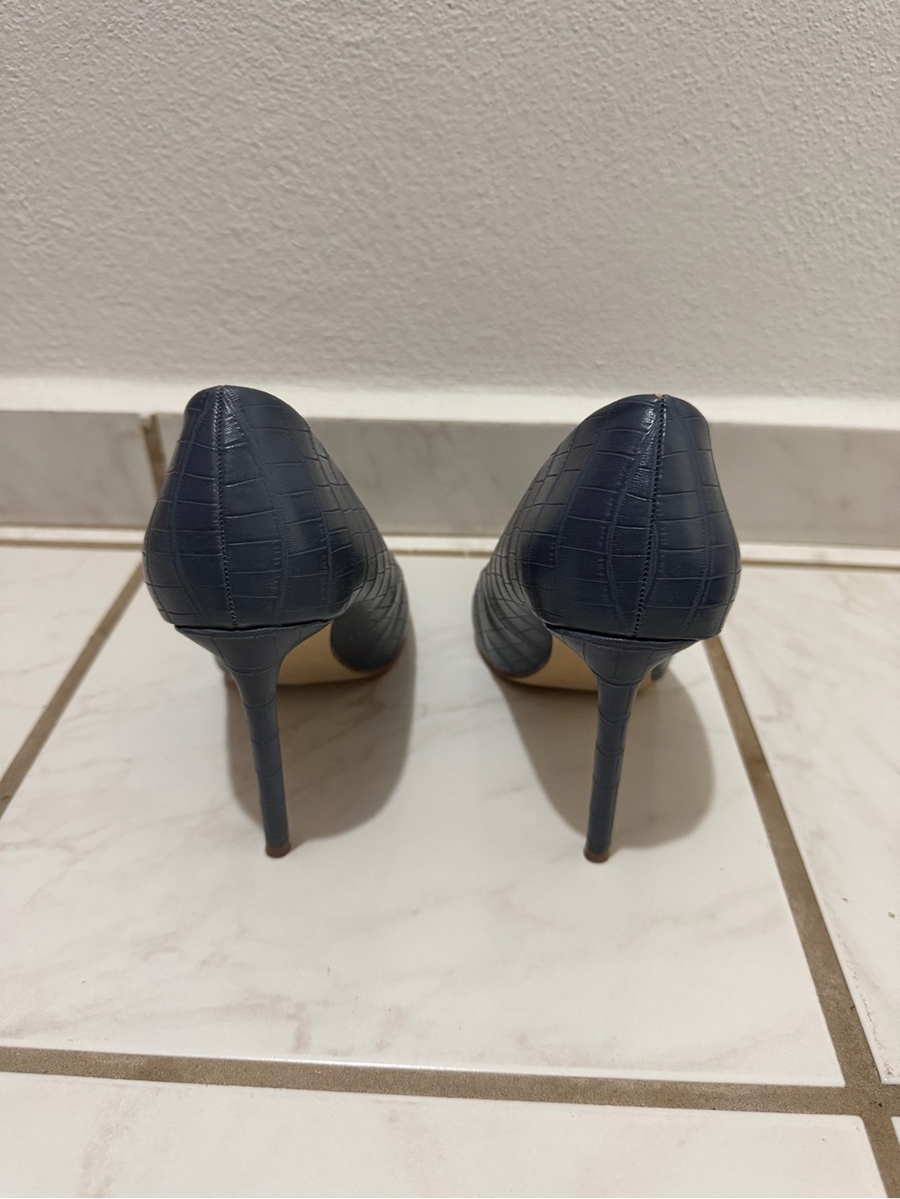 Blue Croc-Embossed Pointed-Toe Pumps - Picture 3 of 4